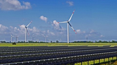 Renewable utilities booming: F2i buys plants in Spain together with Crédit Agricole