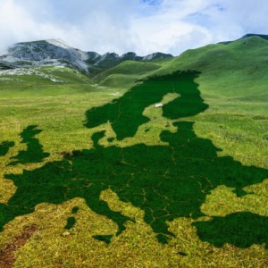 ACCADDE OGGI – Quando l’Europa si allargò ai Paesi dell’Est