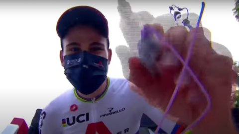 Giro d’Italia: Ganna vince la  crono ed è la prima maglia rosa