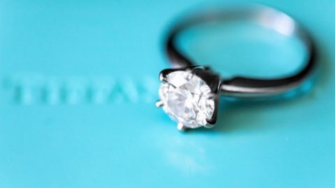 Lvmh-Tiffany, мир заключен: новое соглашение и свадьба со скидкой