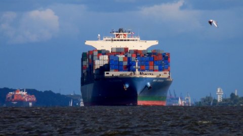 Porto di Gioia Tauro a rischio per le norme anti-CO2. Appello alla Ue per una deroga da gennaio 2024