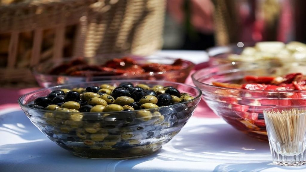 Olive da tavola Foto di andreaegger da Pixabay