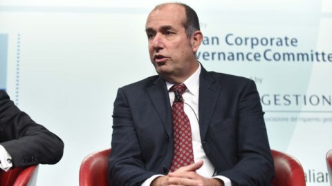 Borsa, Buzzi corre: ok a conversione risparmio ed extra-dividendo