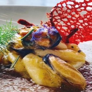 Resep Camillo Sorrentino: Cavatelli dengan remis dan adas pada krim mentega kacang.