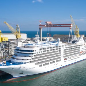 Crociere, Fincantieri consegna nave extralusso a Silversea