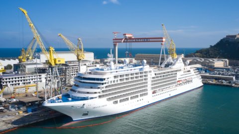 Cruises, Fincantieri 向 Silversea 交付超豪华邮轮