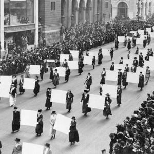 ACCADDE OGGI – Suffragette, nel 1915 la storica marcia a New York