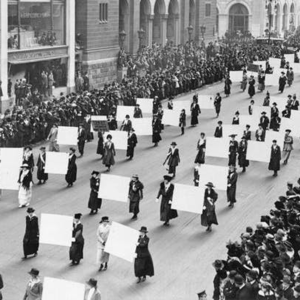 BUGÜN OLDU - Suffragette, 1915'te New York'ta tarihi yürüyüş