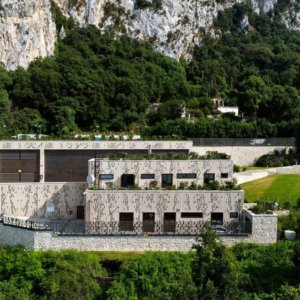 Capri, Terna la collega alla terraferma e l’elettricità è 100% green