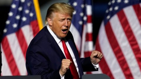 Dazi Usa, Trump alla Ue: “Abbiamo scherzato”