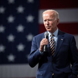 Biden incontra il Cardinal Zuppi alla Casa Bianca e auspica che la missione del Papa continui