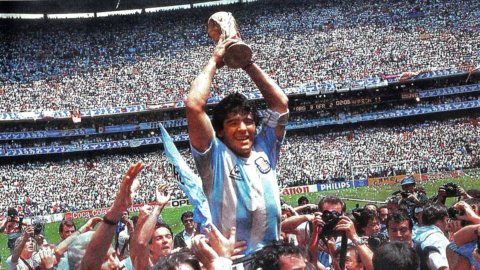 Maradona arriva a tavola: ecco la “pasta di Diego”