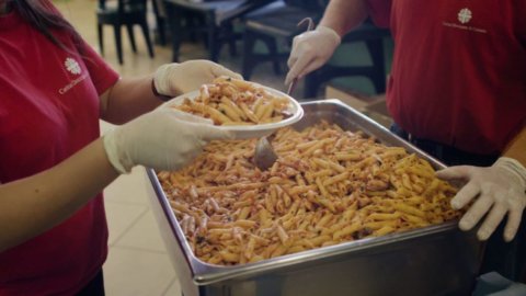 Colletta alimentare, Intesa Sanpaolo conferma sostegno