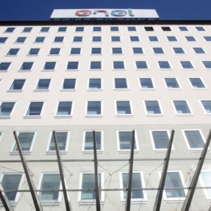 Enel pronta alla vendita del distributore brasiliano Celg-D per 2 miliardi