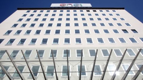 Enel: finalizzata cessione del 50% di Gridspertise al private equity Cvc per 300 milioni