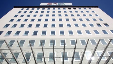 Enel acquisisce impianti idroelettrici da Erg per un miliardo