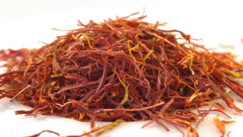 Saffron: the Linardi sisters launch the red gold of Calabria