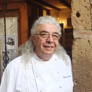 Domenico Pichini: In Pitigliano kommt die Geschichte auf den Tisch