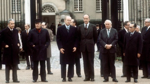 SUCEDIÓ HOY – G7, la primera reunión hace 45 años