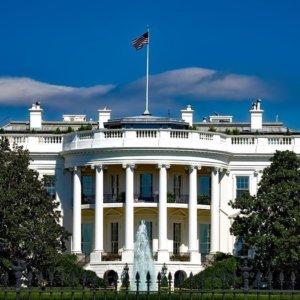 Borsa 22 luglio: l’Europa rialza la testa dopo il passo indietro di Biden. Milano sugli scudi con FinecoBank e banche