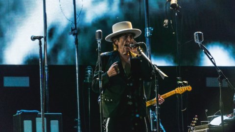 Bob Dylan vende le sue canzoni a Universal (Vivendi): è l’affare musicale del secolo