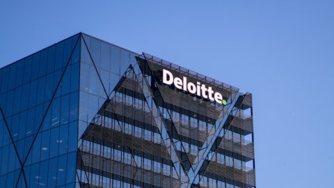 Pa: az sayıda genç ve çok az dijital. Deloitte radyografi