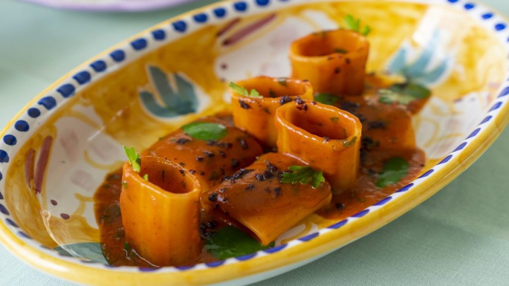 Pasta Da Vinci e polpetti dello chef stellato Gennaro Russo ristorante la Sponda di Le Sirenuse di Positano