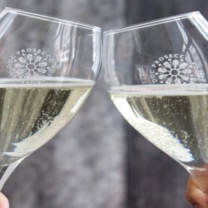 Lepaskan Prosecco: Italia melawan Prosek untuk mempertahankan anggurnya yang paling terkenal di dunia