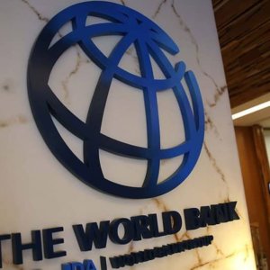 Banca Mondiale lancia l’allarme: l’aumento dei tassi delle banche centrali sta portando alla recessione