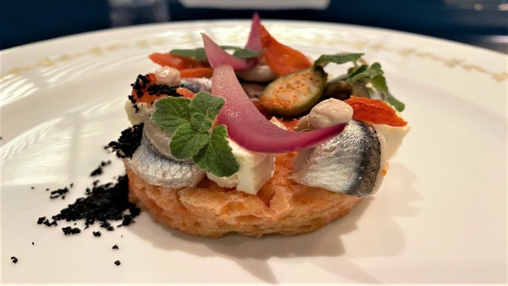 LE PETIT DÉJEUNER DU PÊCHEUR plat dédié à Procida par le chef Gabriele Muro du restaurant Adélaïde