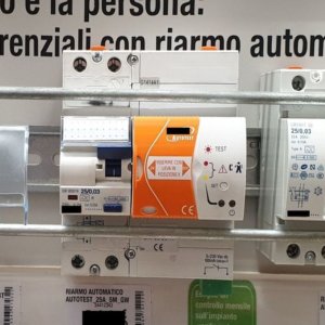 L’impianto elettrico di casa: regaliamogli il salvavita a “riarmo automatico”