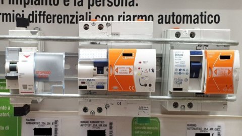 L’impianto elettrico di casa: regaliamogli il salvavita a “riarmo automatico”