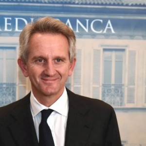 Mediobanca: Del Vecchio attacca, Nagel imbarca Monge