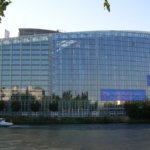 Danish compromise anche per le assicurazioni che investono in banche, l’Ue ci pensa: i possibili effetti sul risiko italiano e il caso Unipol