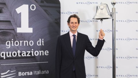 Stellantis, debutto boom in Borsa a Milano e Parigi e domani a Wall Street