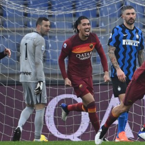 Roma-Inter, un pari che fa sorridere Juve e Milan