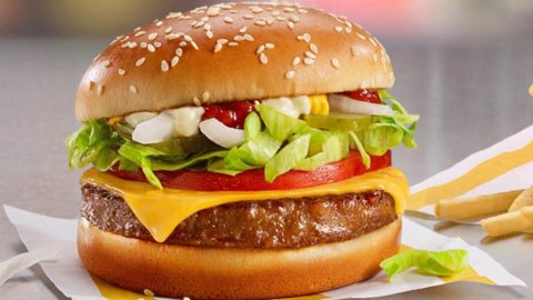 Rivoluzione Mc Donald’s: arriva l’hamburger veg di Beyond Meat