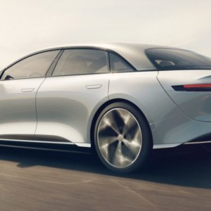 Elektrikli otomobil: Lucid, yeni Tesla borsaya indi