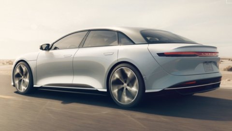 Voiture électrique : Lucide, la nouvelle Tesla débarque en Bourse