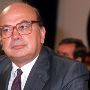 Bettino Craxi, 24 anni fa la morte del leader socialista: è tempo di rileggere la sua storia oltre Mani pulite