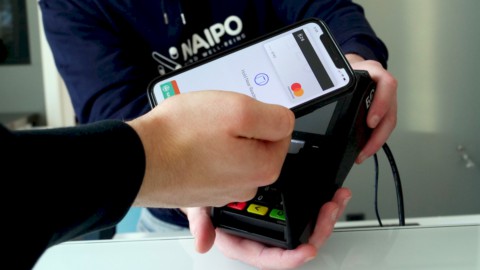 Digital payments: almost 400 billion in 2022, boom in contactless, but "Hesitant government"