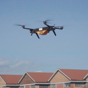 Droni elettrici per trasporto merci: il test di Leonardo