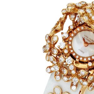 Juwelen auf einer Auktion: von Cartier bis Van Cleef eine Hymne an den Frühling