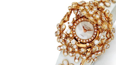 Jewels at auction: from Cartier to Van Cleef a hymn to spring