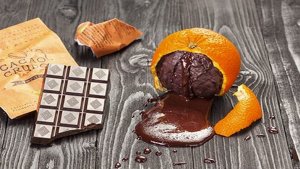 Cioccolato all'arancia di Cacao Crudo