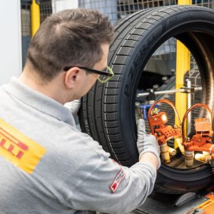 Pirelli si rafforza a Bari: nel 2025 i dipendenti del Digital Solutions Center saliranno a 80 dai 50 previsti inizialmente