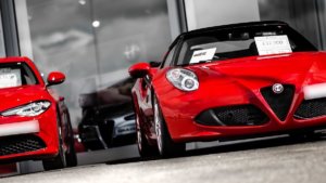 Auto rossa Alfa Romeo