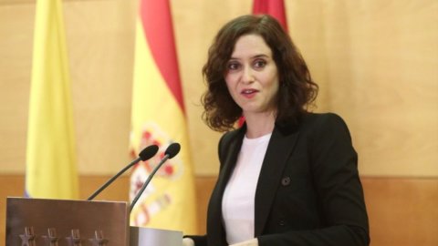 Elezioni Madrid: la destra trionfa, Sanchez al minimo storico