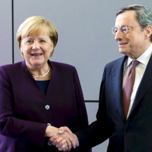 Merkel'den Berlin'de Draghi: "Göçmenler konusunda birbirimize yardım etmemiz gerekecek"