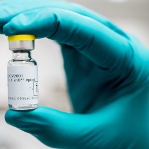 Vaccins Babel et l'Italie change de plan : à partir de 2022 uniquement Pfizer et Moderna